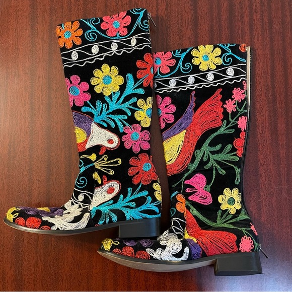 Suzani Embroidered Velvet Riding Boots - Picture 6 of 7